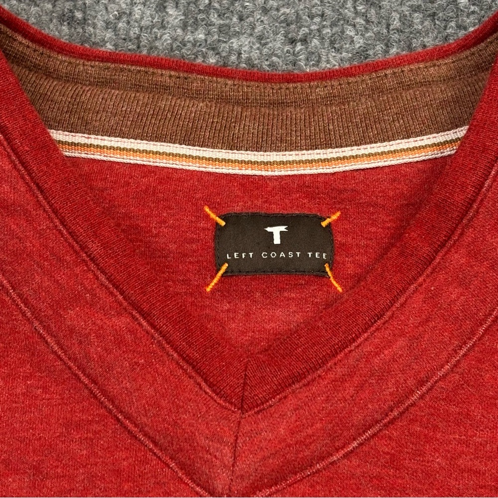 Left Coast Tee Pima Cotton V-Neck Sweater Red Elbow Patches Men's Size L Peru - Picture 10 of 13